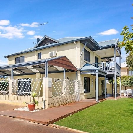 Observatory Guesthouse - Adults Only Busselton Esterno foto